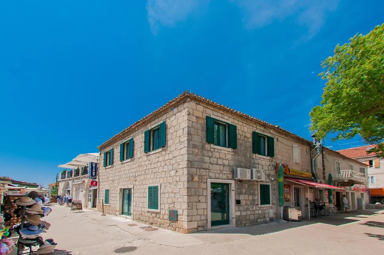 Bazzar Apartments 0*, Trogir
